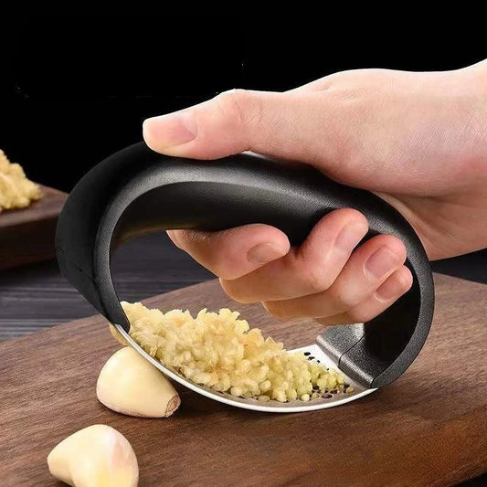 GarliRocker – Effortless Garlic Crusher Tool